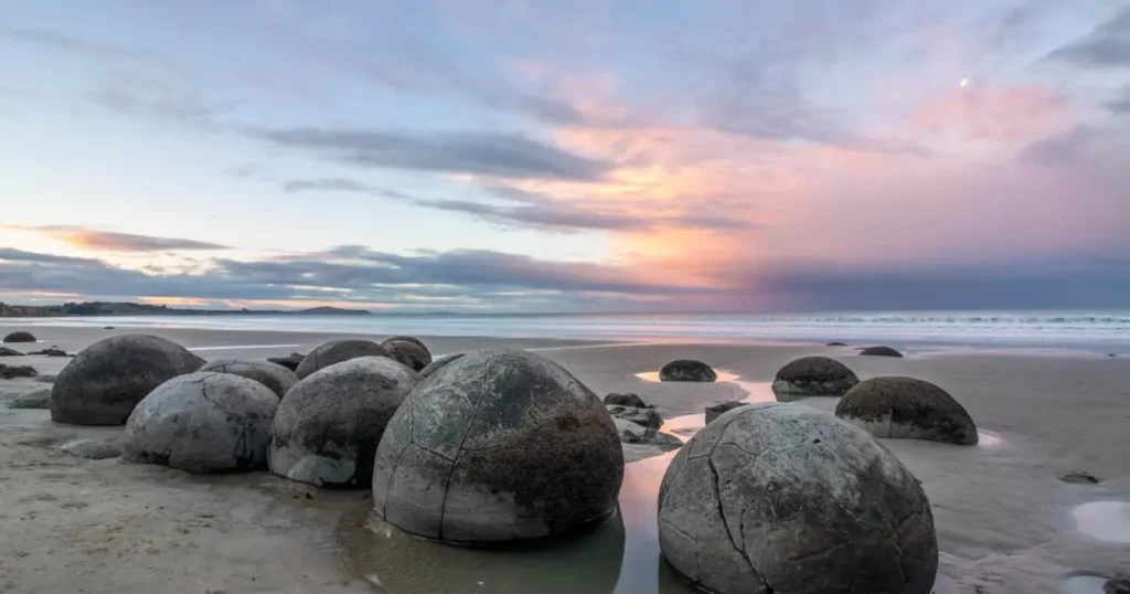 Moeraki-Boulders-New-Zealand