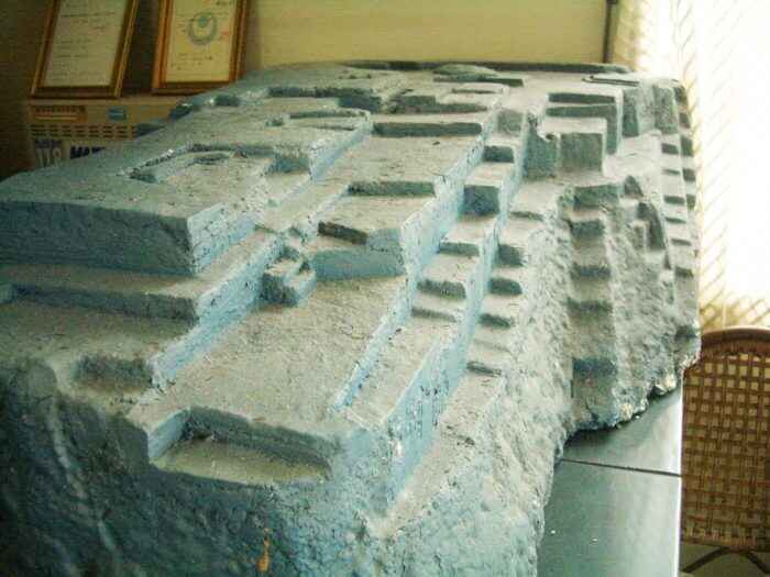 A model of the Yonaguni Monument