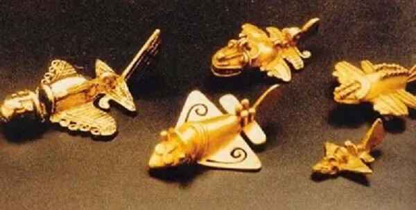 Quimbaya artifacts gold airplan