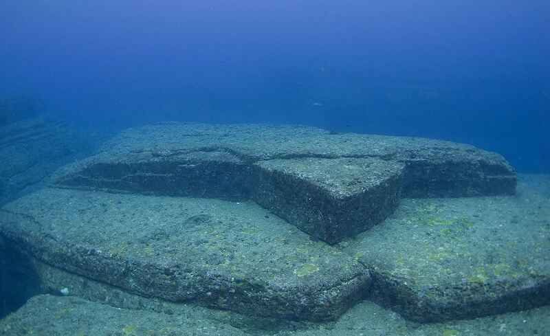 Yonaguni Monument underwater structure