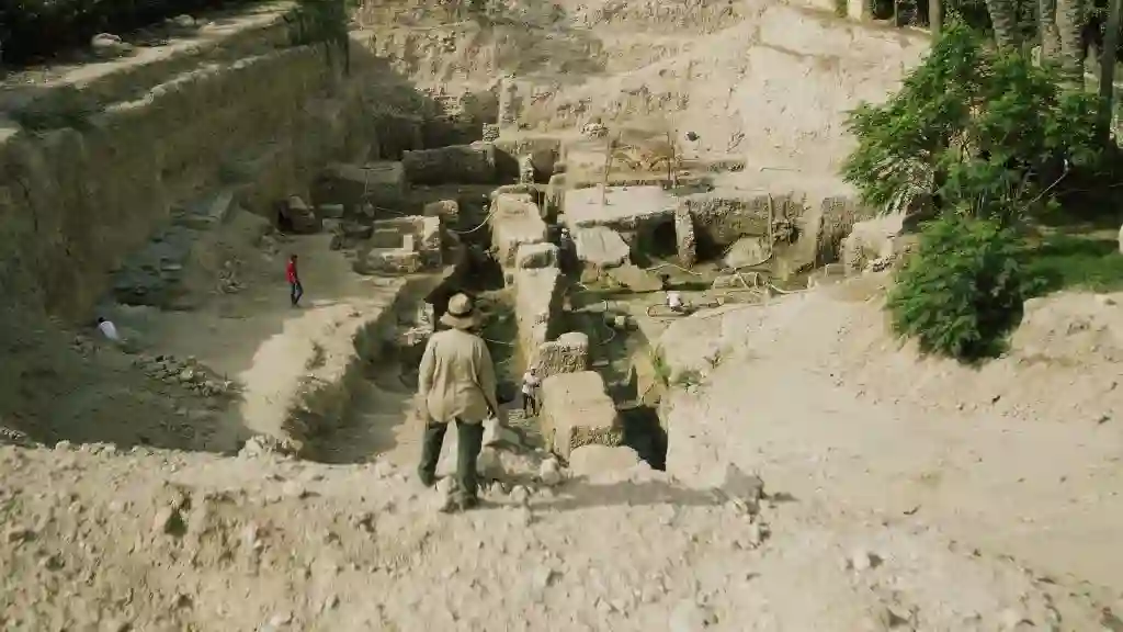 archaeological excavation site of Alexander the Great tomb